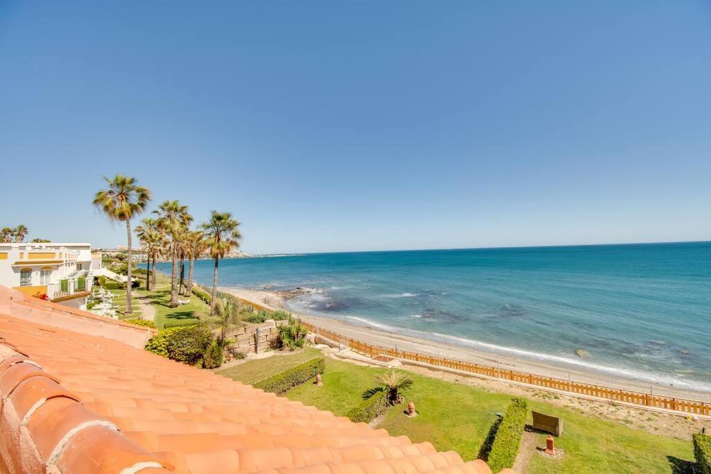 Beachfront Townhouse 埃斯特波纳 外观 照片