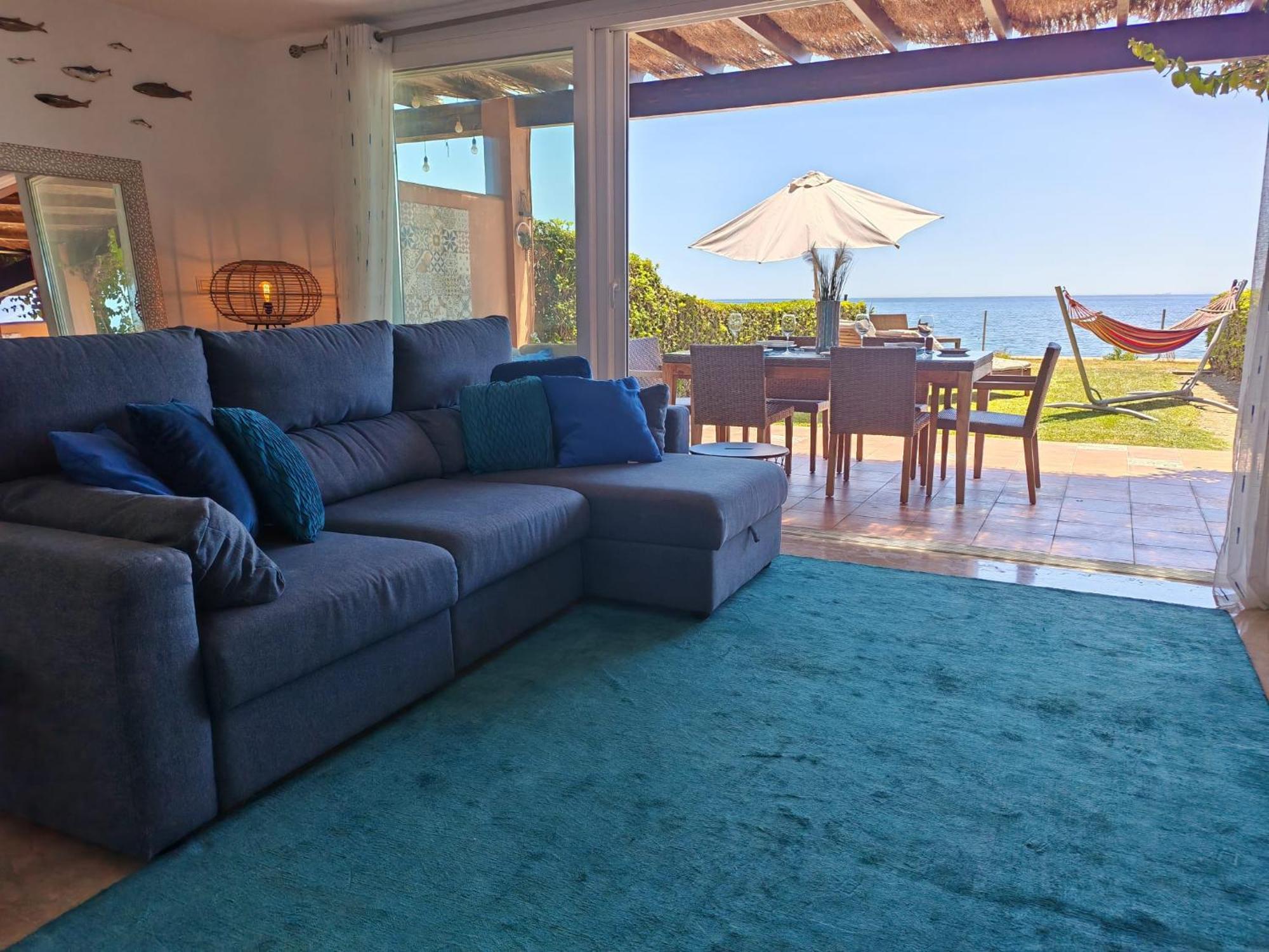 Beachfront Townhouse 埃斯特波纳 外观 照片